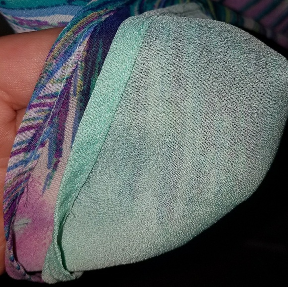 Adorable Old Navy Tank Top - Picture 3 of 7